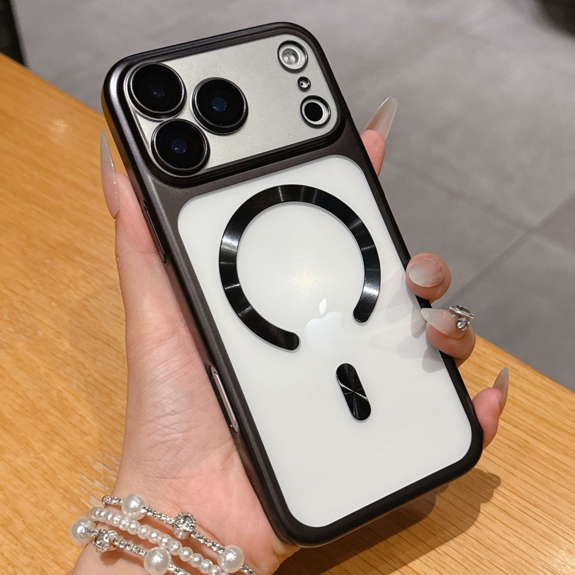 Mattierte Hülle mit Magnet