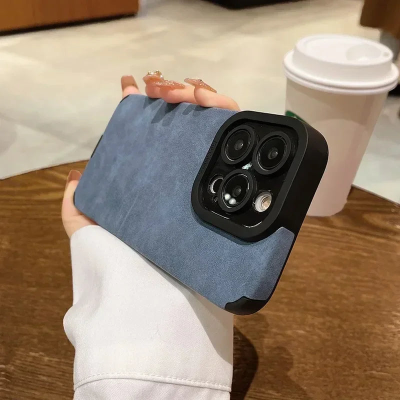 Modische Kunstfell-Handyhülle mit Linsenschutz